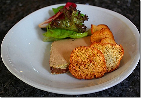 Smooth Chicken Liver Pate and Melba Toast Smooth Chicken Liver Pate and Melba Toast