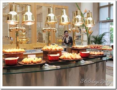 Chihuly Fried Food Counter