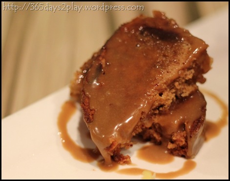 Cafe Epicurious - Sticky date pudding with caramel sauce Cafe Epicurious - Sticky date pudding with caramel sauce