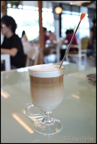 Egg3 Cafe - Cafe Latte Egg3 Cafe - Cafe Latte