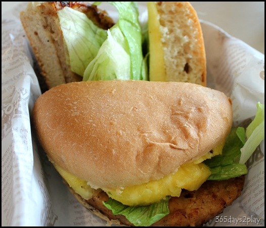 VeganBurg - Hawaiian Pineapple VeganBurg - Hawaiian Pineapple
